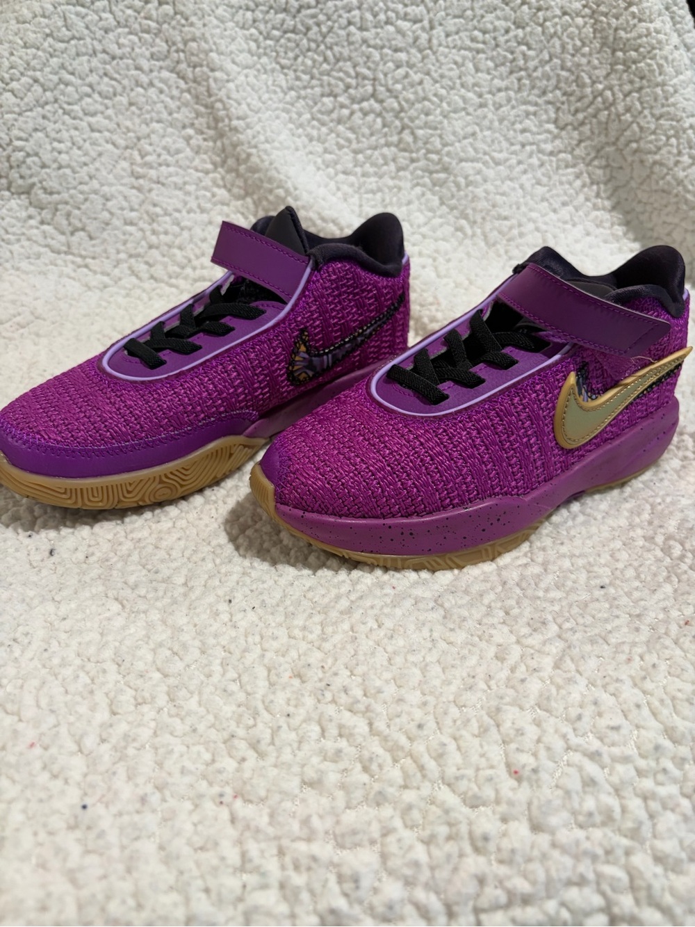 Nike Kids Purple Sneakers with Gold Swoosh